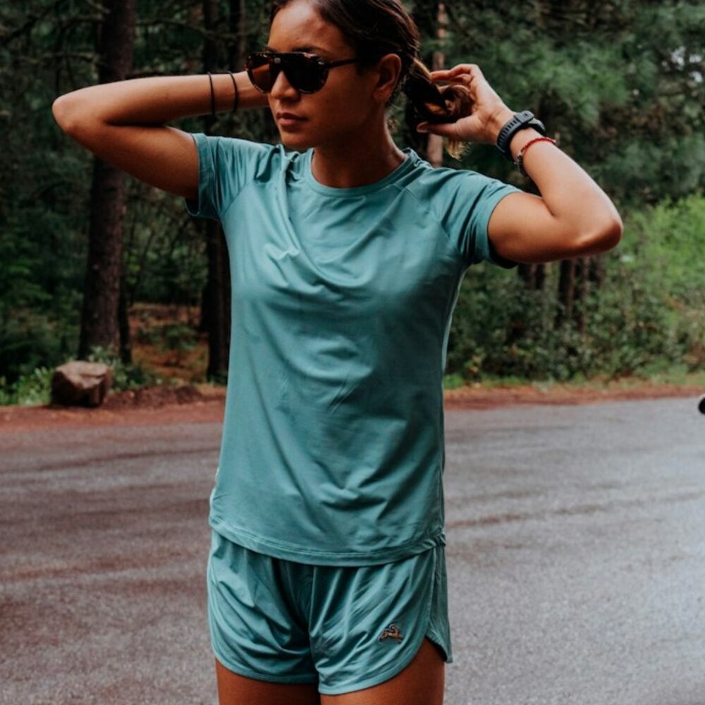 Tracksmith Twilight Split Shorts Women's - Medium - Blue Green